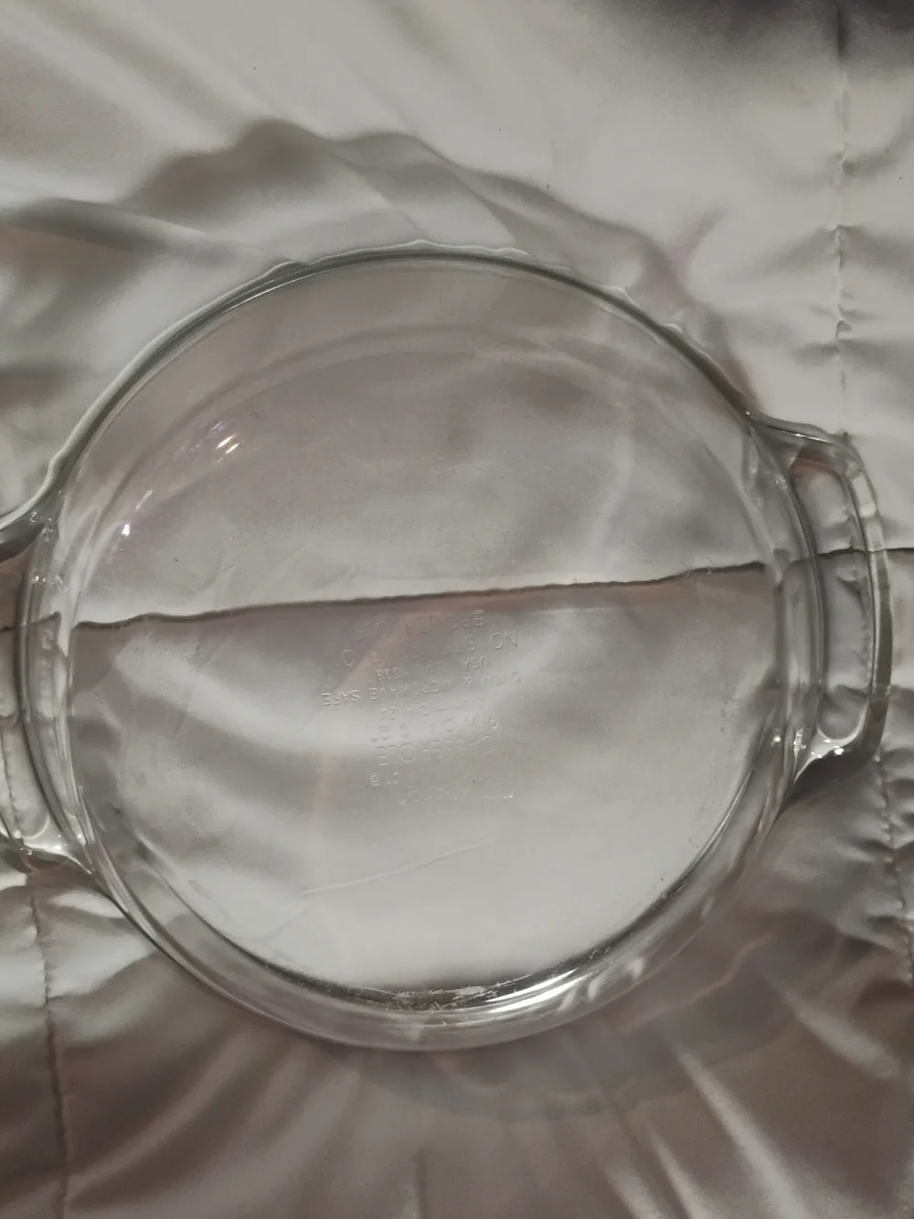 Anchor Bakeware Clear Glass Covered Casserole Dish 2qt. 9 In.